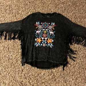 Cute fringe shirt size 6